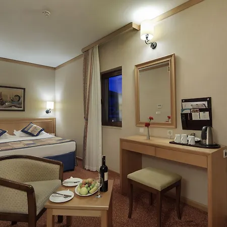 Semesteranläggning (resort) Alba 5*