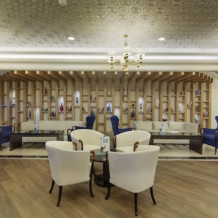 Semesteranläggning (resort) Alba 5*